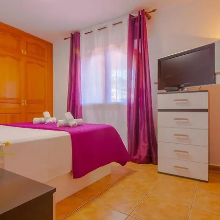 Διαμέρισμα Mouna 6 *